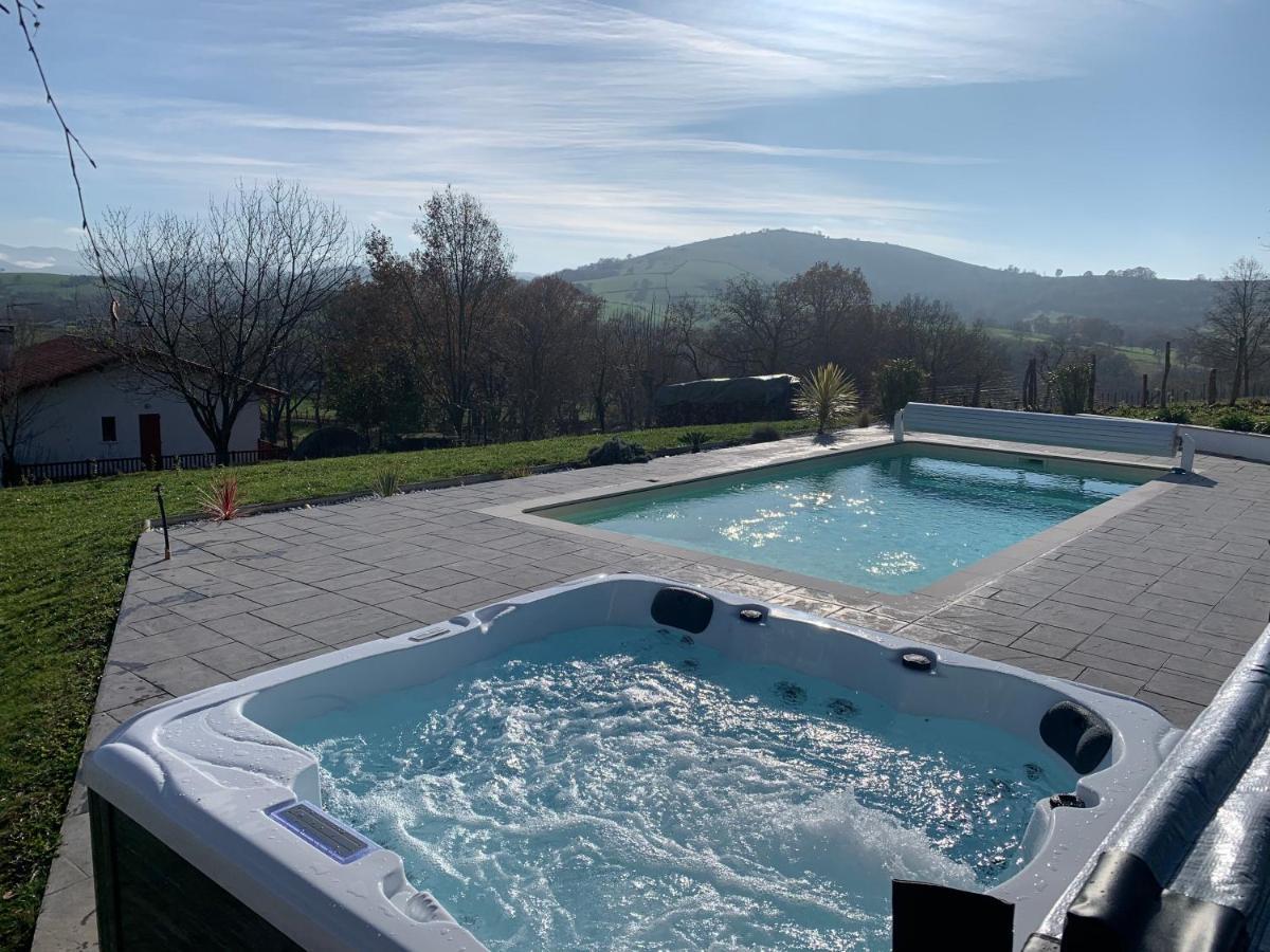 Studio Laina Avec Piscine, Spa Optionnel Irissarry Exterior foto